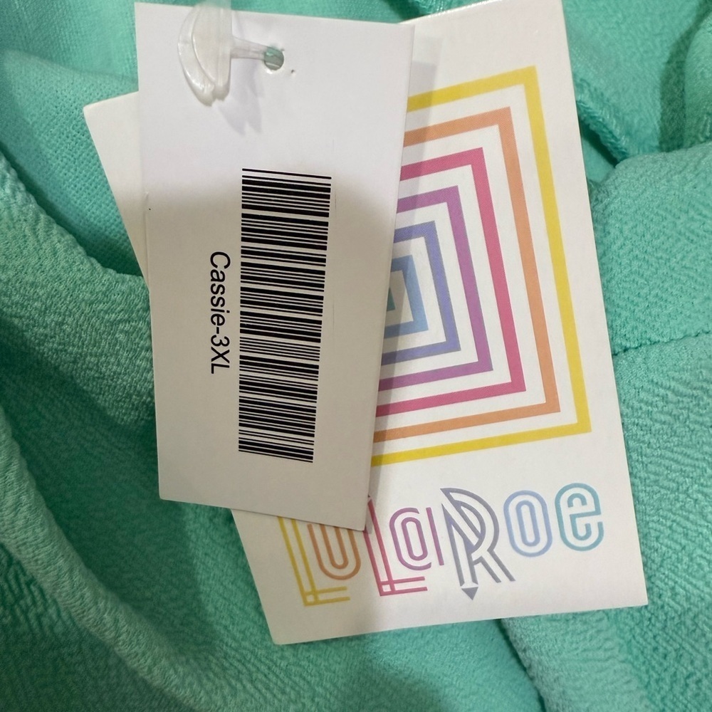 LuLaRoe Cassie Pencil Skirt Size 3XL NWT 🆕 🆕🆕🆕 - Picture 4 of 9